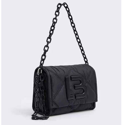 Cartera ByL Solapa Negra - Opción de cadenas